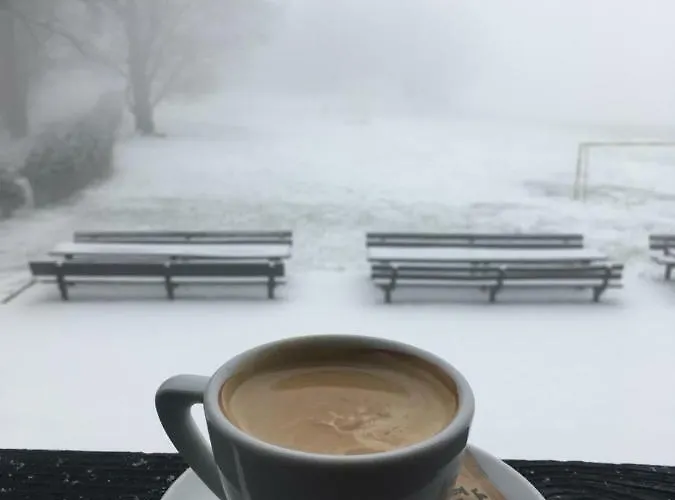 Planinski Dom Na Kalu